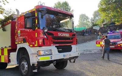 Kea ikusten da berriro Larraña inguruan eta suhiltzaileek berriz freskatuko dute ingurua