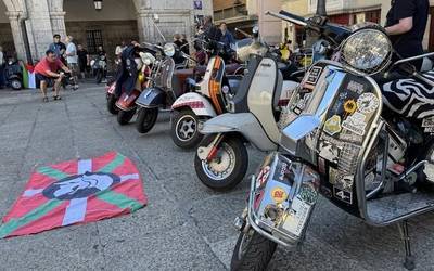 Mondrally argazkitan