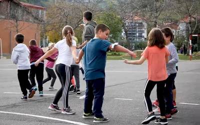 Azken eguna da eskola kiroleko monitore eta entrenatzaile izateko prestakuntzan izena emateko