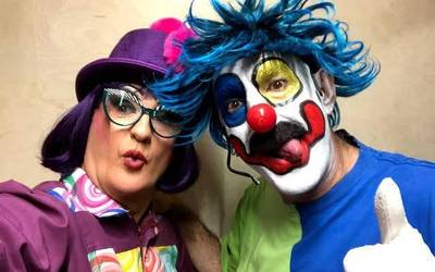 Porrotx eta Yogurinha Borovaren ikuskizunerako sarrera bikoitza zozkatuko du Aiaraldea Komunikabideak