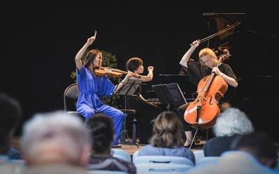 Off Festibaleko musika emanaldia izanen dute buruilaren 18an Senperen