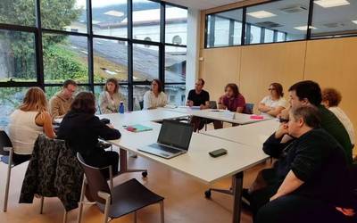 Berrikuntzekin hasi du ikasturtea Azkoitiko Euskara Mahaiak