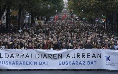 Kontseiluak "oldarraldi judizialak koska bat gora" egin duela salatu du
