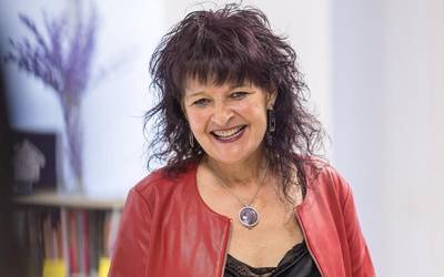 Loredi Salegi: "Emakume askok isilean egiten dugun lanaren aitortza izan da saria"