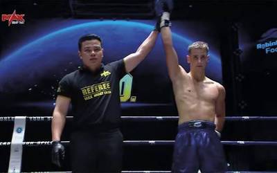 Unax Arbelaitz igantziarra Muay Thai kirolean murgildua dabil