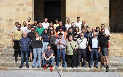 [ARGAZKI GALERIA] Juan Mari Areitiori esker oneko ekitaldi hunkigarria egin diote Iurretan