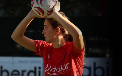 Garaipenarekin hasi dute Anaitasunako emakumeek Euskal Ligaren lehia