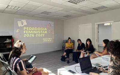 Eskoriatza eta Aretxabaletako ikastetxeek pedagogia feministen programa abiatuko dute