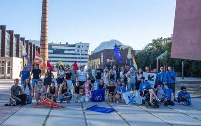 [BIDEOA]: Durangoko txosnek Intxaurreren txapliguagaz inauguratuko dute egitaraua