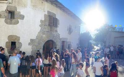Egiarretarrek majo pasa dituzte festak