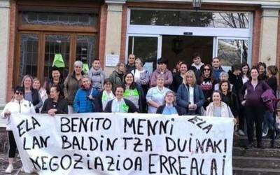 Benito Menniko langileek 300 egun bete dituzte greban