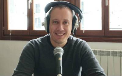 Nafarroako egoera politikoaz aritu gara Mikel Zabaleta parlamentariarekin