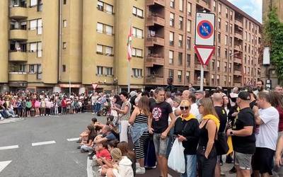 [BIDEOA]: Montoitik jaurtitzako txapligoagaz hasi dituzte sanmigelak, Iurretan