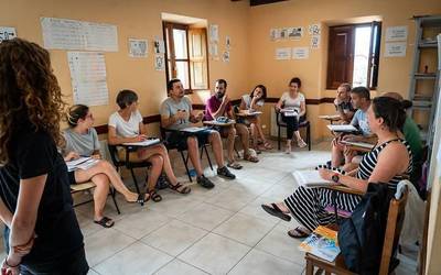 Bihar amaituko da euskara ikasteagatik diru laguntza eskatzeko epea