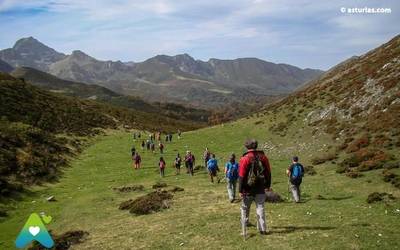 Redeseko parke naturalera mendi irteera antolatu dute Morkaikok eta Deporrek