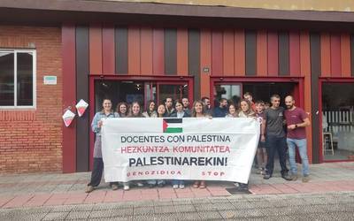 Hezkuntza zentroetan Palestinaren alde egin dute
