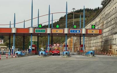 Hainbat itxiera eta bypass, domekatik egubakoitzera