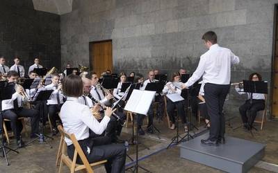 Azkoitiko Musika Bandak girotu du Kontzejupea