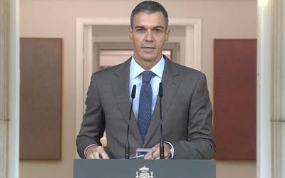 Espainiako Gorteetarako bozak azaroaren 29ra aurreratu ditu Pedro Sanchezek