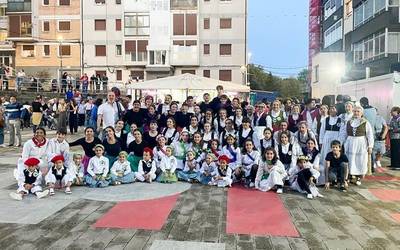 Trebatu Txorierrin: Lainomendi dantza taldea