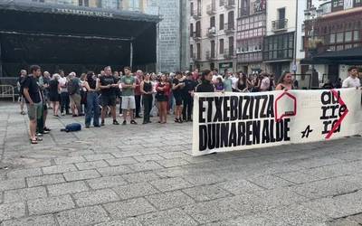 Etxebizitza duinaren aldeko mobilizazioak egiten ari dira aste honetan Debagoienean