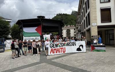 Genozidioaren eta gerraren aurka mobilizatzera deitu dituzte herritarrak eguenerako