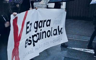 Ikamak Baztan-Bidasoko herri eskola antolatuko du urriaren 12an Beran