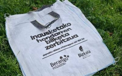 Berangoko Udalak inausketa-hondarrak errefusaren edukiontzian ez uzteko eskatu du