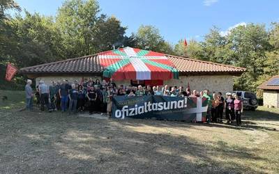 Mendia, saskibalia, klasikoak eta futbola