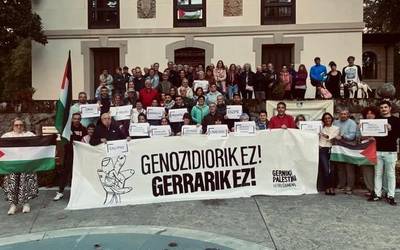 [ARGAZKI GALERIA] Palestinaren aldeko mobilizazioak egin dituzte Durangaldean