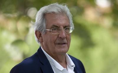 'Naturaren sekretua' dokumentala eta Etxenikerekin solasaldia Debako Kultur Elkartean