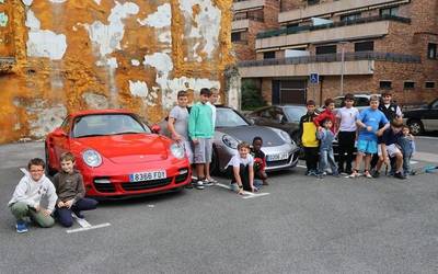 Porsche etxeko autoek ikusmina sortu dute Garagartzan
