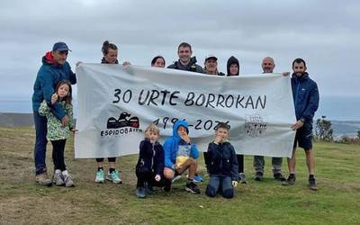 Giro ederrean ospatu dute Berako Espidobaita Elkartearen 30. urteurrena