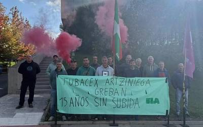 Hilabete daramate Tubacex Taylorreko langileek greba mugagabean, eta zuzendaritzak negoziatzeko asmorik gabe jarraitzen duela salatu dute
