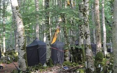 Urbasan egindako filmaketa dela eta sinadura bilketa abitu dute