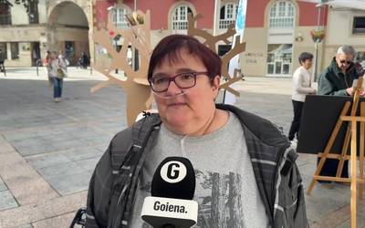 Pili Romariz: "Herritarrek, gu babesteaz gain, lanak erosten dizkigute"