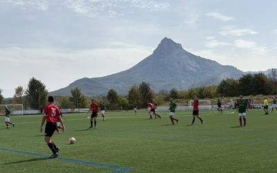 Liga etenaldiaren ondoren, lanera