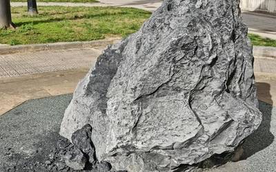 Herriaren Eskubideak Kurutziagako monolitoaren aurkako eraso bandalikoa gaitzetsi du