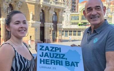 Gure Eskuren 'Zazpi jauziz, herri bat' egitasmoa girotzen hasteko ekimena antolatu dute Itziarren