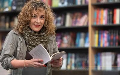Saiakera, eleberri eta poesia liburu bana, euskal literaturaren kolaborazioan