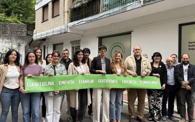 Minbizia duten pazienteei eta haien senideei laguntzeko boluntario bila