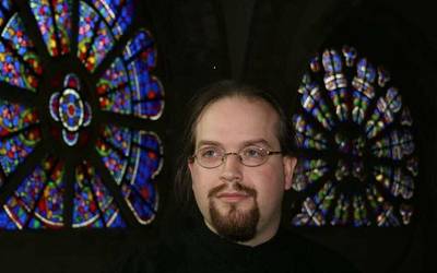Erwan Le Prado organistaren saioarekin jarraituko du bihar organo zikloak