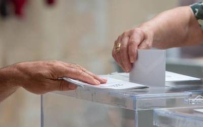 Posta bidezko botoa emateko laguntza emango dute Bergarako EAJk eta PSE-EEk