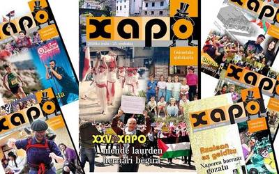 'Mende laurden herriari begira' izenburupean osatu dute Xapo aldizkariaren 25. alea