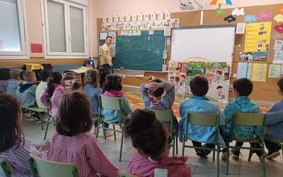 Villatuertako Udalak D eredua eskaini nahi du herriko ikastetxean