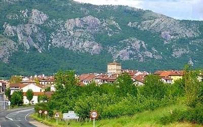 Lan istripua Etxarrin eta Gobernuak funts bati etxe bat erosi dio Lakuntzan