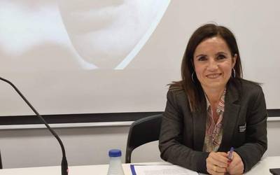Lore eskaintza eta hitzaldia, Eusko Jaurlaritzaren 90. urteurrena ospatzeko