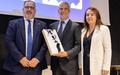Urteko Ingeniari Onenaren Saria jaso du AVSko Miguel Angel Carrerak