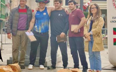 Euskal Herriko ingude altxatze txapelketan ere podiumera igo da Aleix Pedrosa beratarra