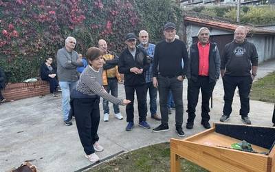 Jolasekin eta giro onean hasi dute Basotxoren Aste Kulturala